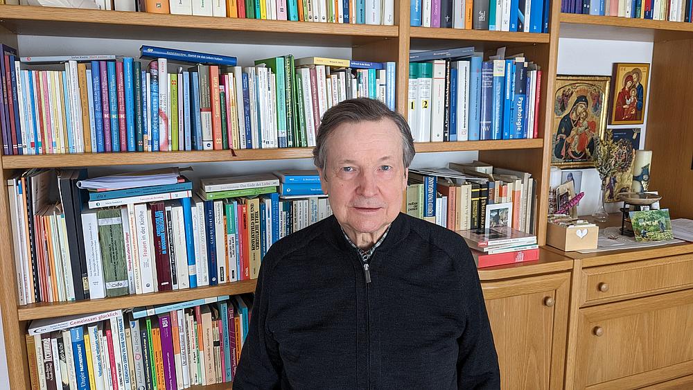 Prof. Stephan E. Müller